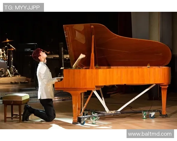 足球明星教你弹钢琴从基础到进阶的精彩视频教学课程